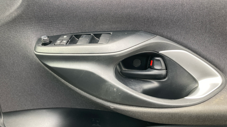 Toyota Yaris Cross 1.5 Hybrid Design 5dr CVT Hybrid Estate